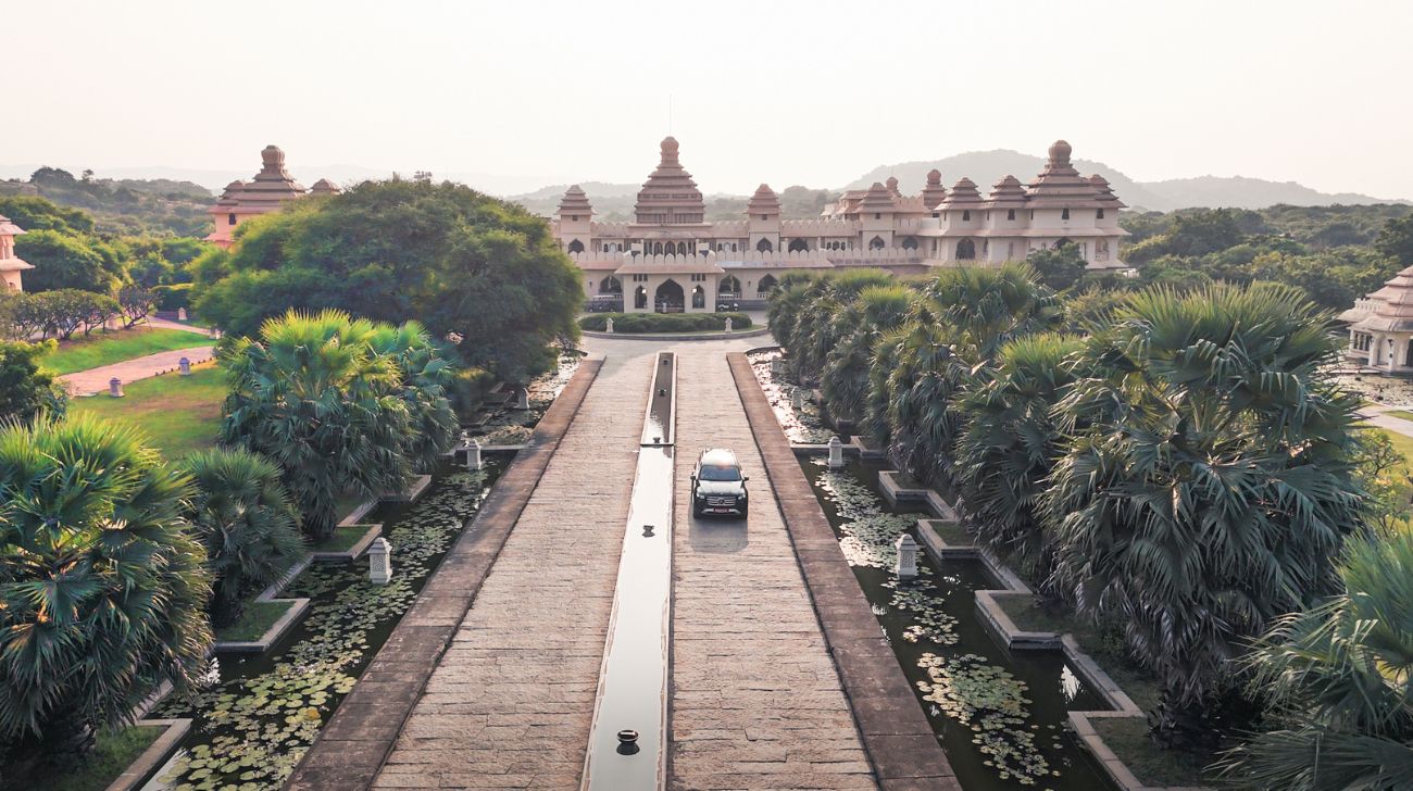 1735723157-Hampi Tourist Spots With Mercedes Be